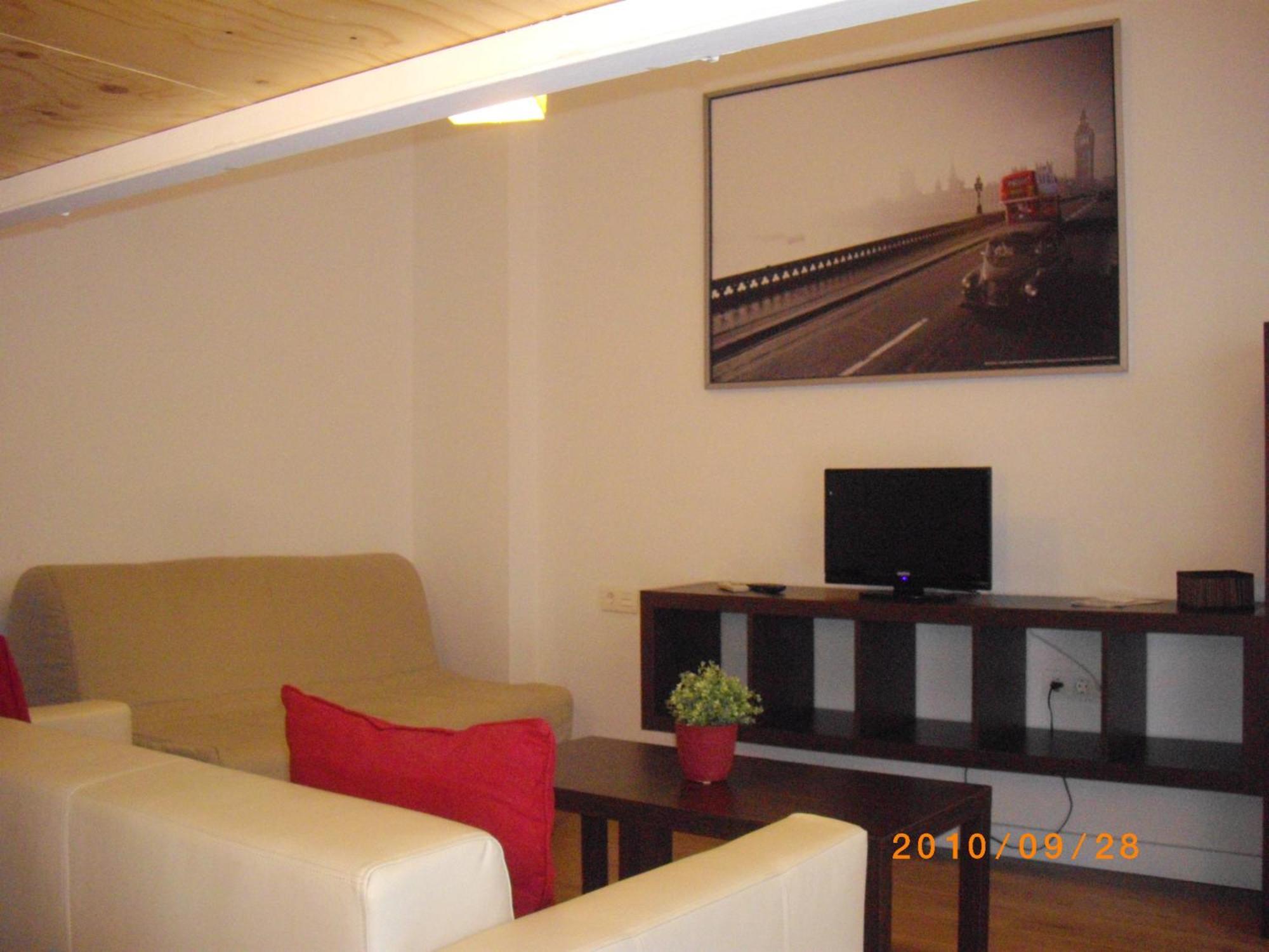 Apartamentos Clavero Malaga Bilik gambar