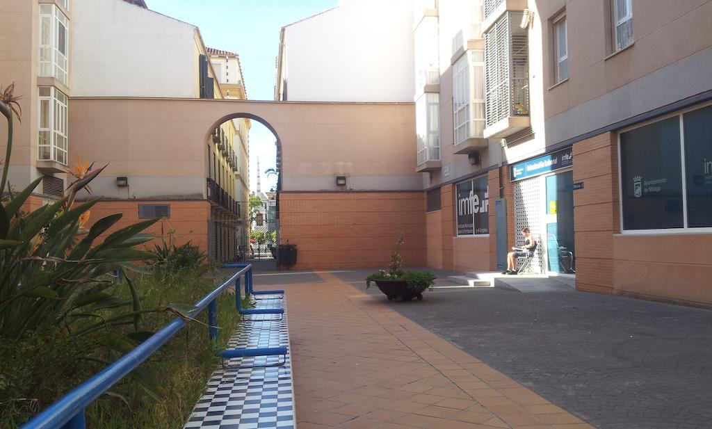 Apartamentos Clavero Malaga Luaran gambar