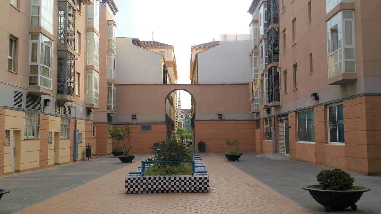 Apartamentos Clavero Malaga Luaran gambar