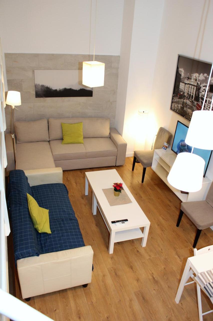 Apartamentos Clavero Malaga Luaran gambar