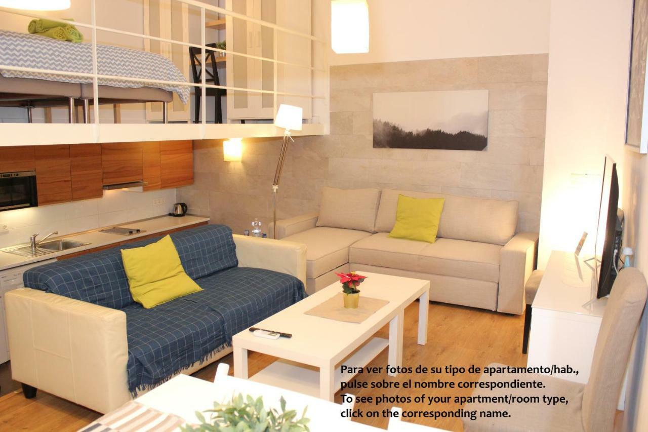 Apartamentos Clavero Malaga Luaran gambar