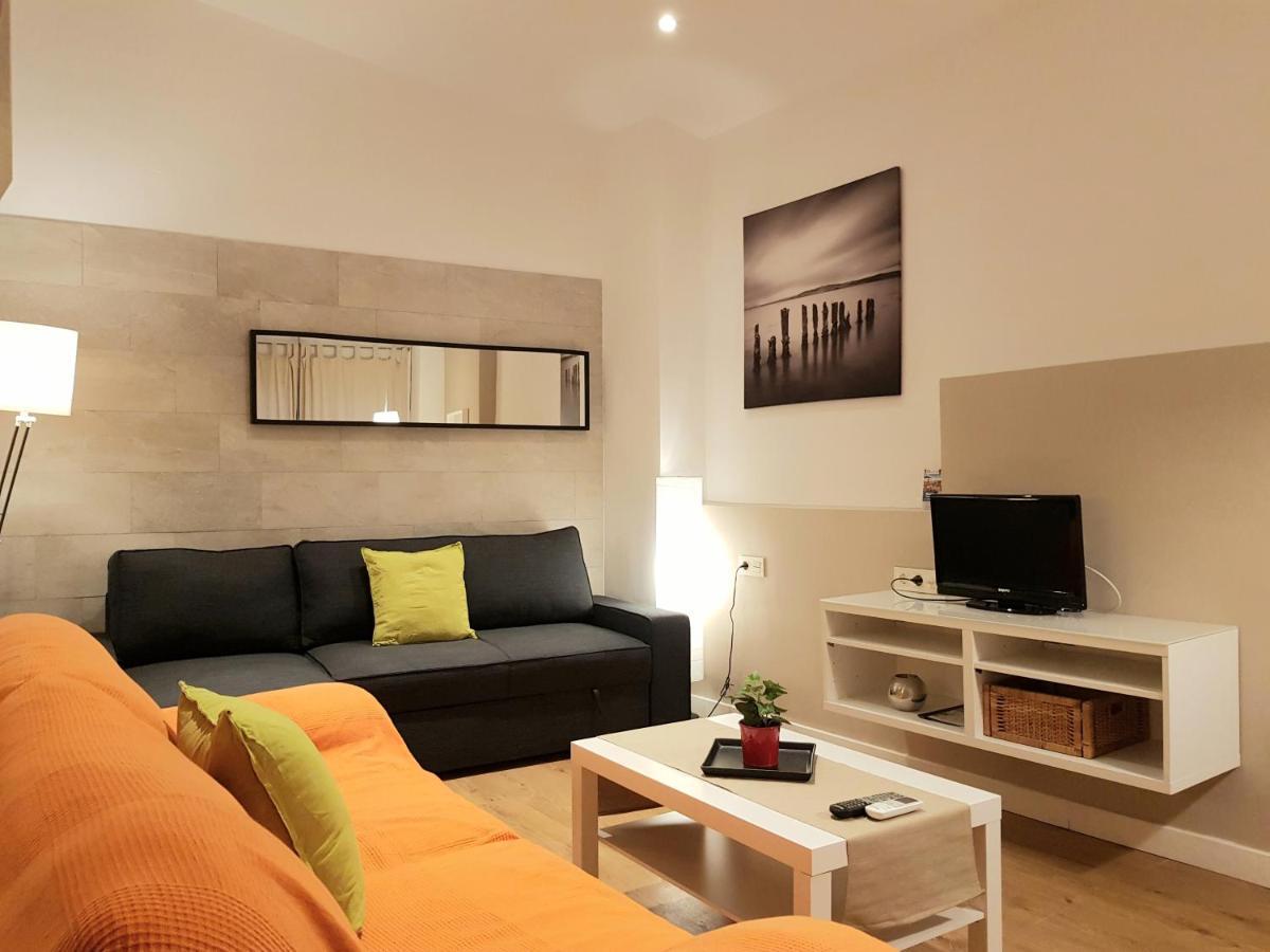 Apartamentos Clavero Malaga Luaran gambar